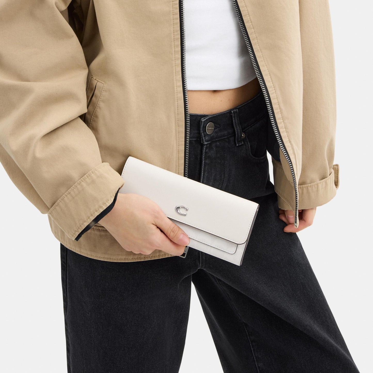 CAT55-Mila Long Flap Wallet in Signature Canvas-Lh/White Chalk