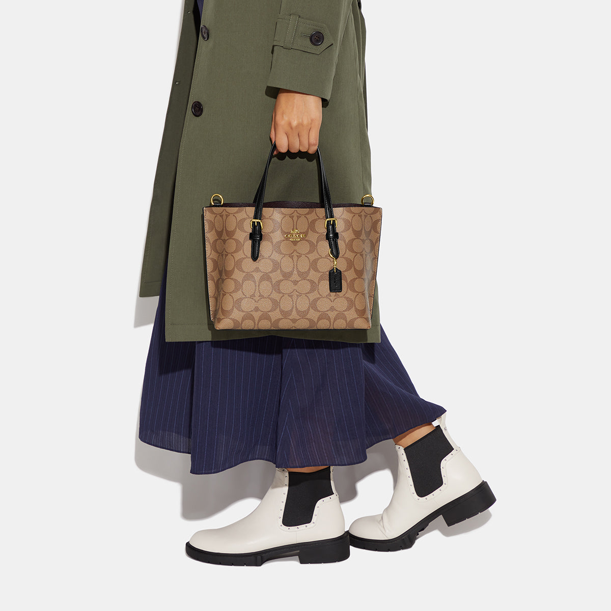 C4250-Mollie Tote 25 In Signature Canvas-Im/Khaki/Black