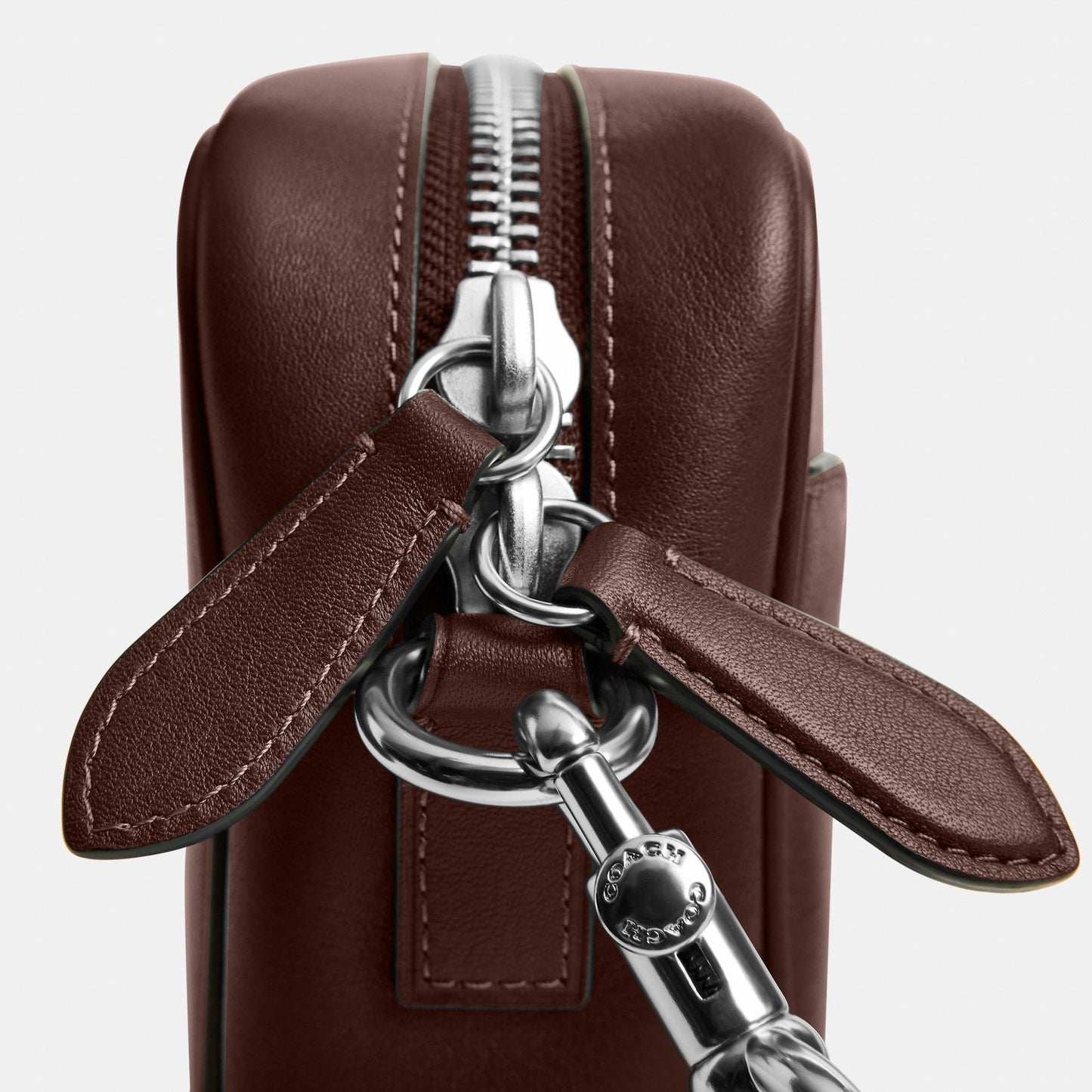 حقيبة كاميرا "راديو" من الجلد الطبيعي الحُبيبي