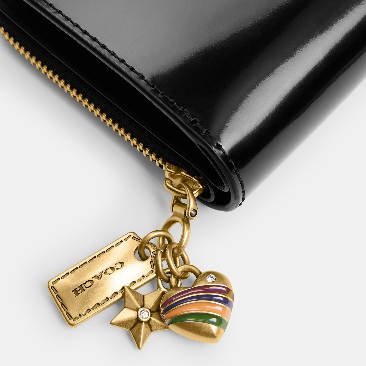 CCD79-Essential Billfold Wallet with Charms-B4/Black