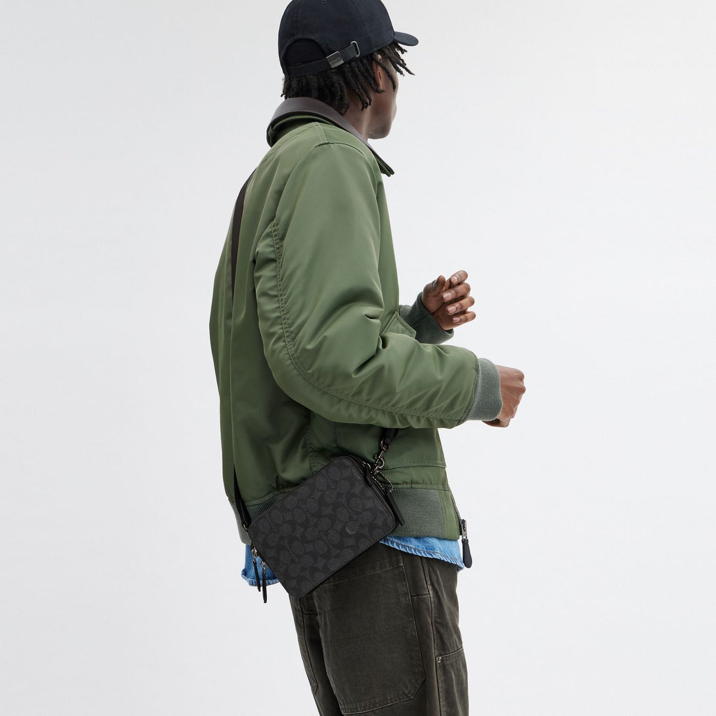 CR783-Charter Crossbody 19 In Signature Canvas-Charcoal