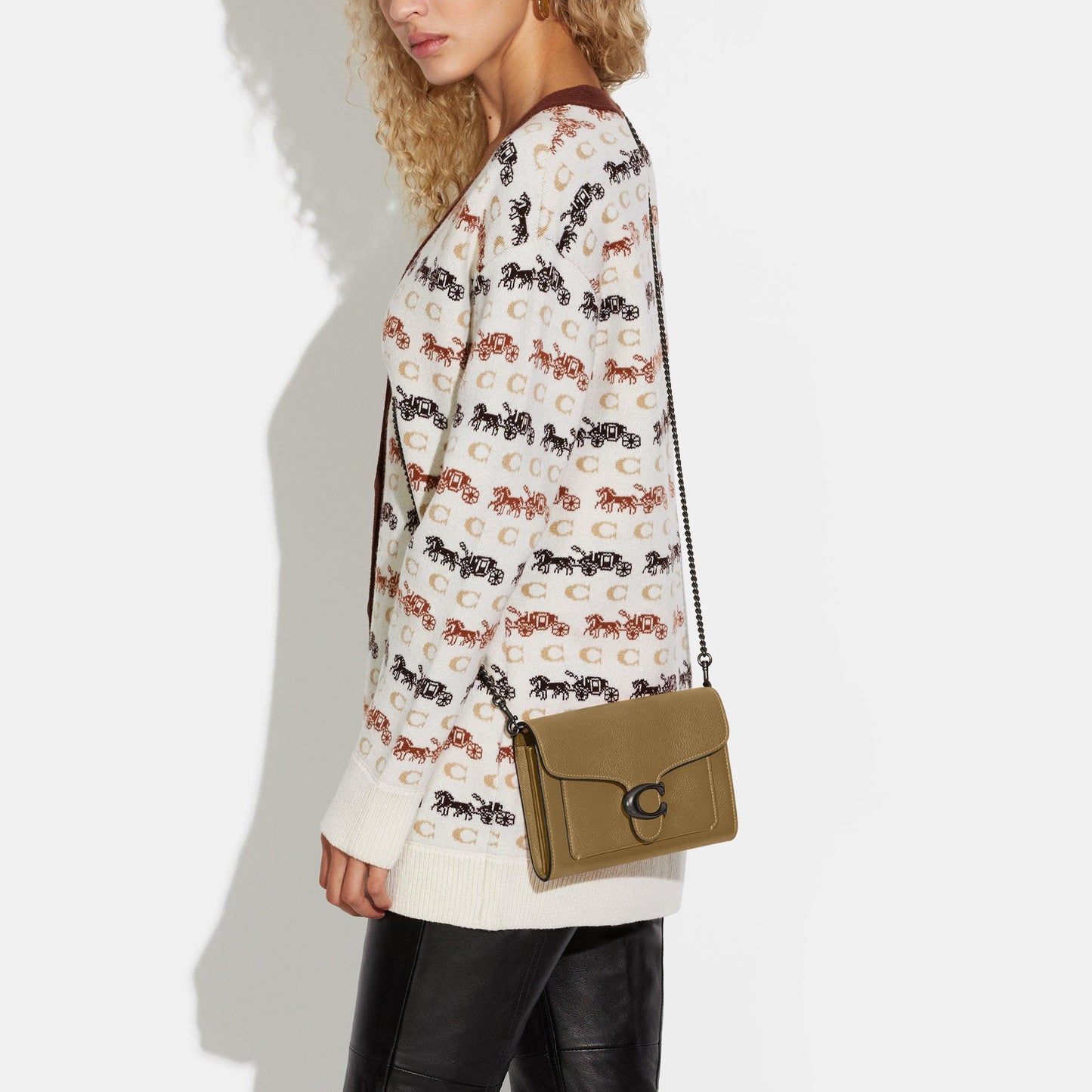 Tabby Chain Clutch - COACH Saudi Arabia Official Site