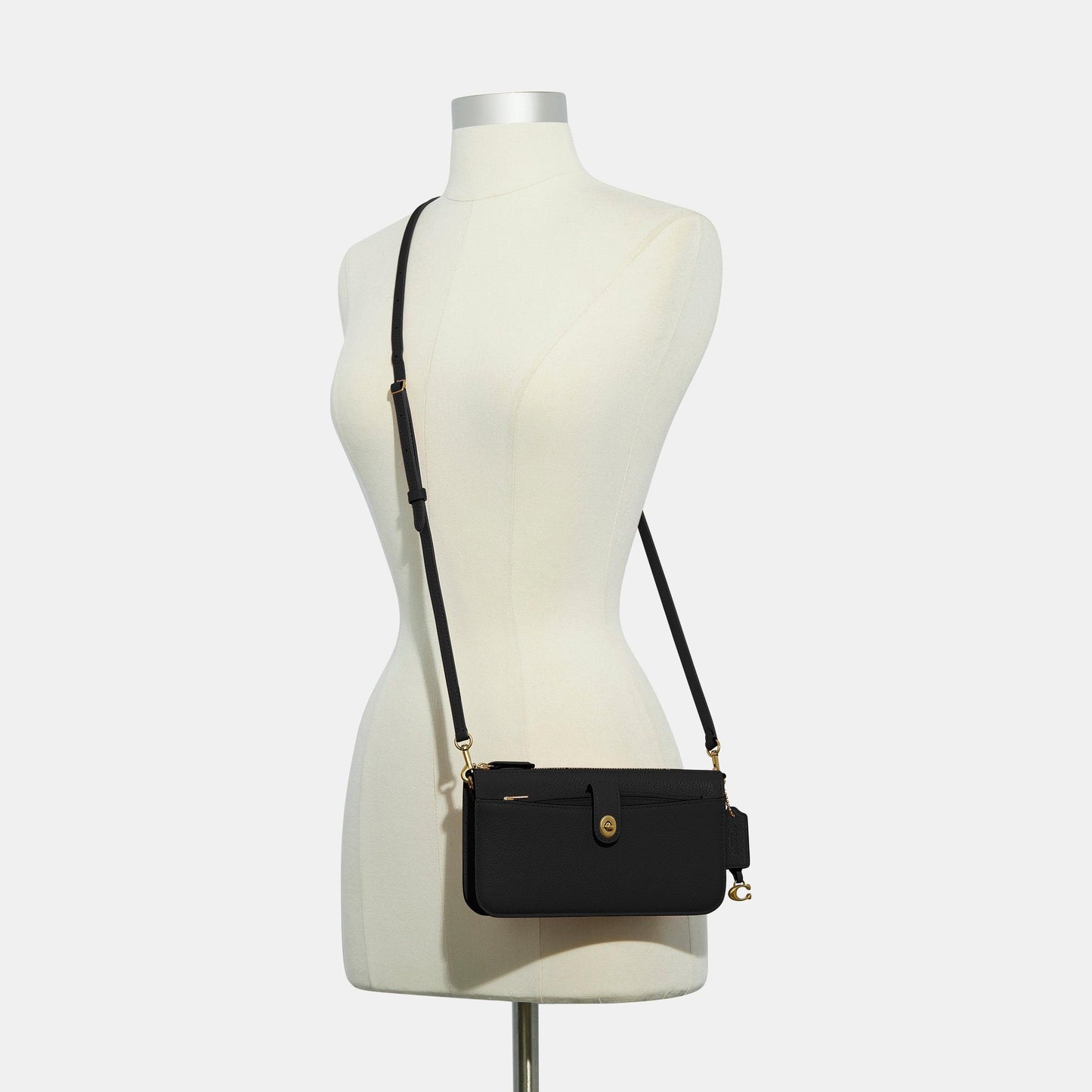 Noa Pop-Up Messenger - COACH Saudi Arabia Official Site