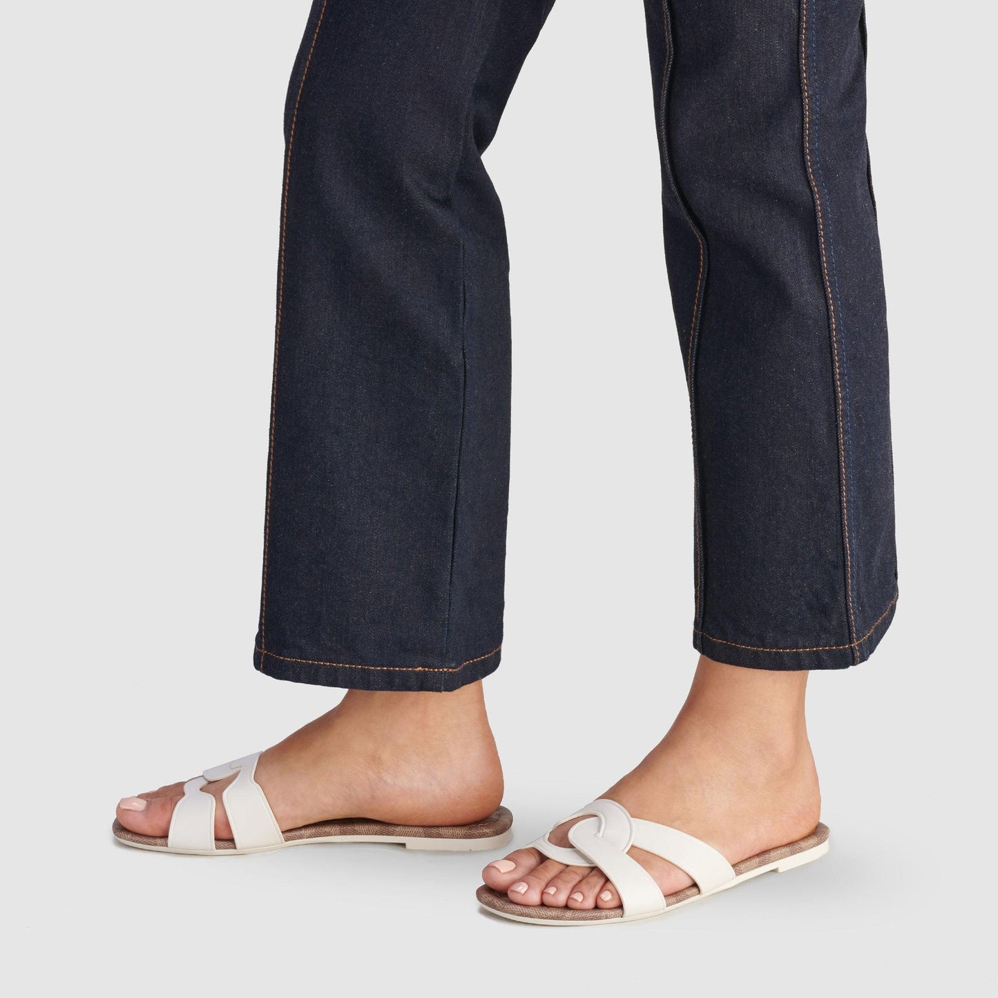 C2310-Essie Leather Sandal-Chalk