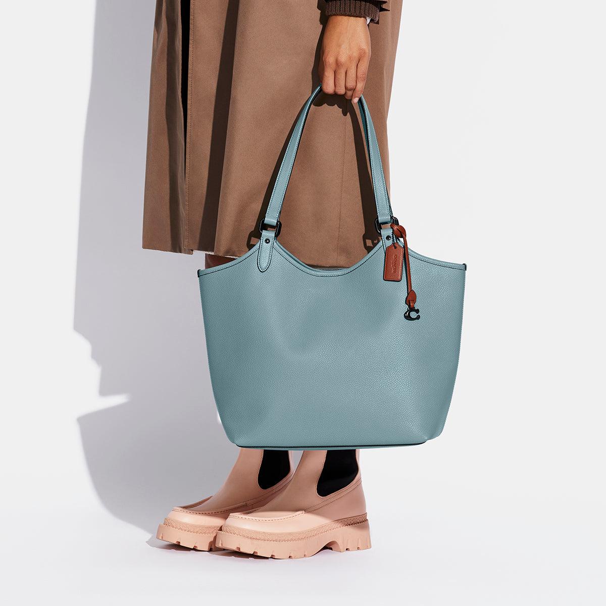 C6337-Day Tote-V5/Sage