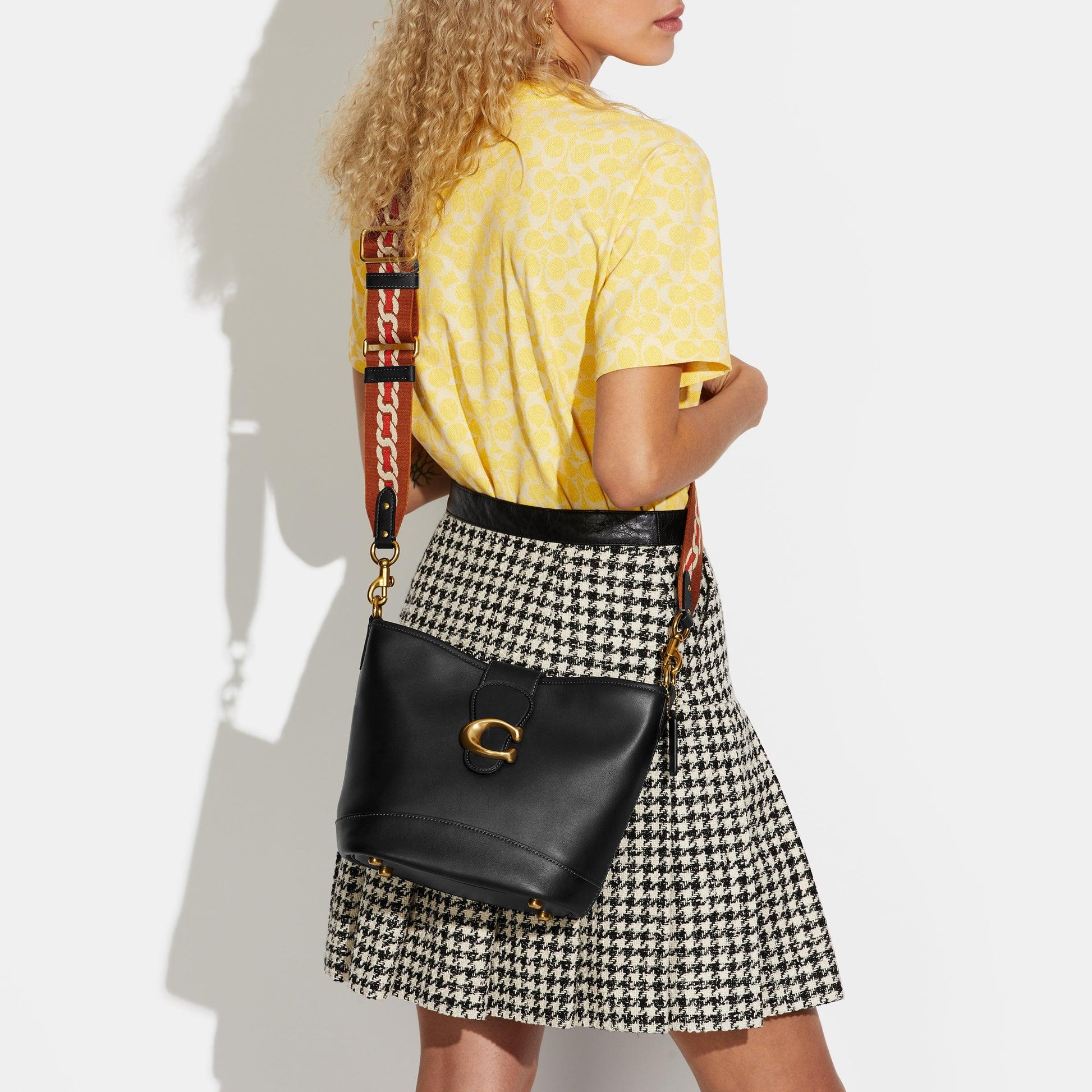 Tali Bucket Bag - COACH Saudi Arabia Official Site