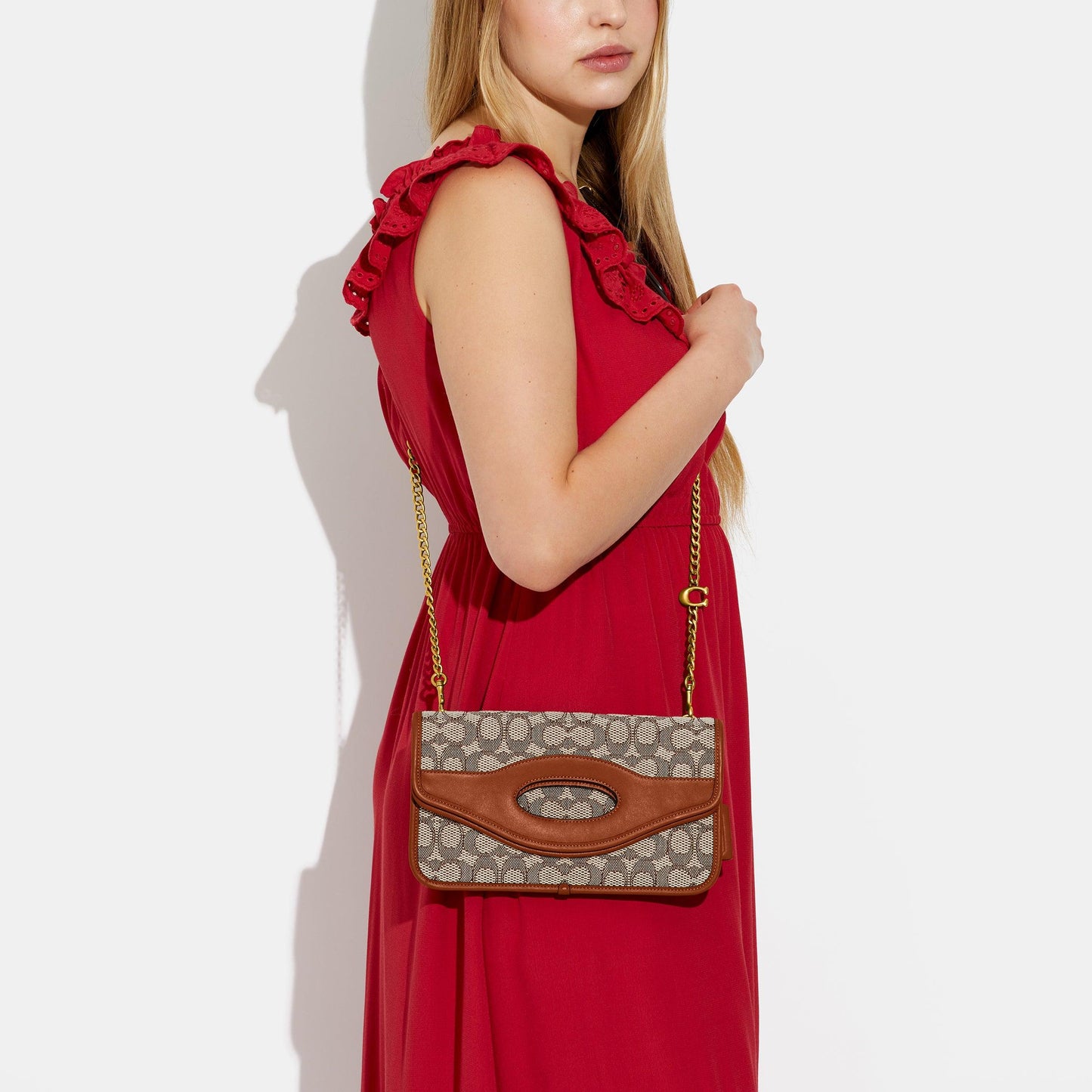 Foldover Cut Out Clutch Crossbody In Signature Jacquard - COACH Saudi Arabia Official Site