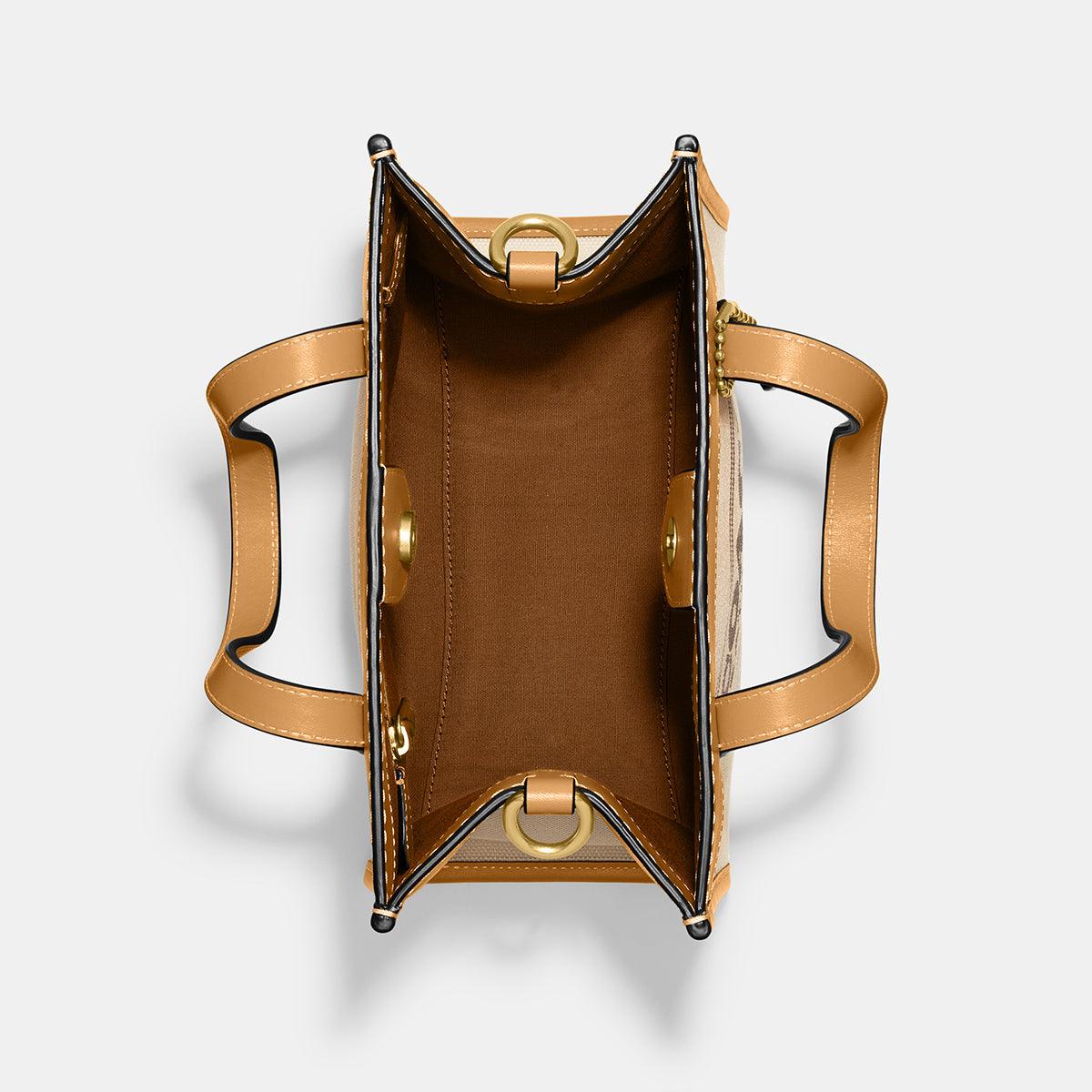 Field Tote 22 - COACH Saudi Arabia Official Site