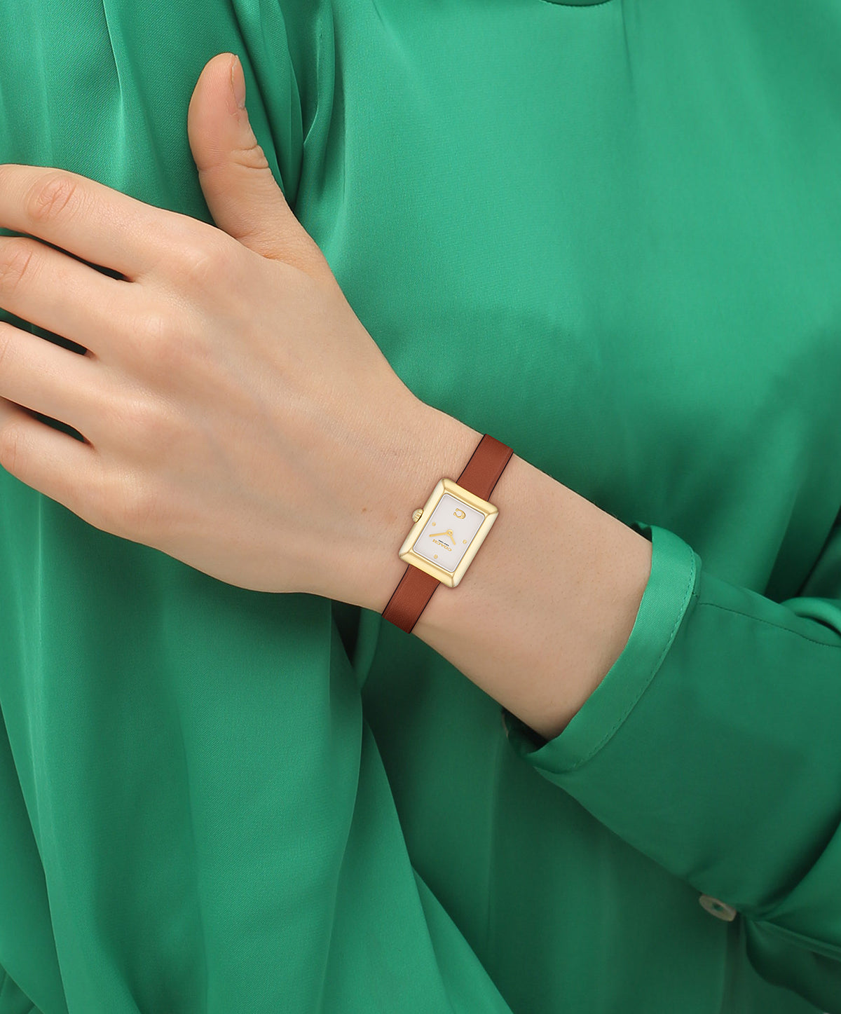 14504584-Mara Watch, 19mm x 26mm-Chalk