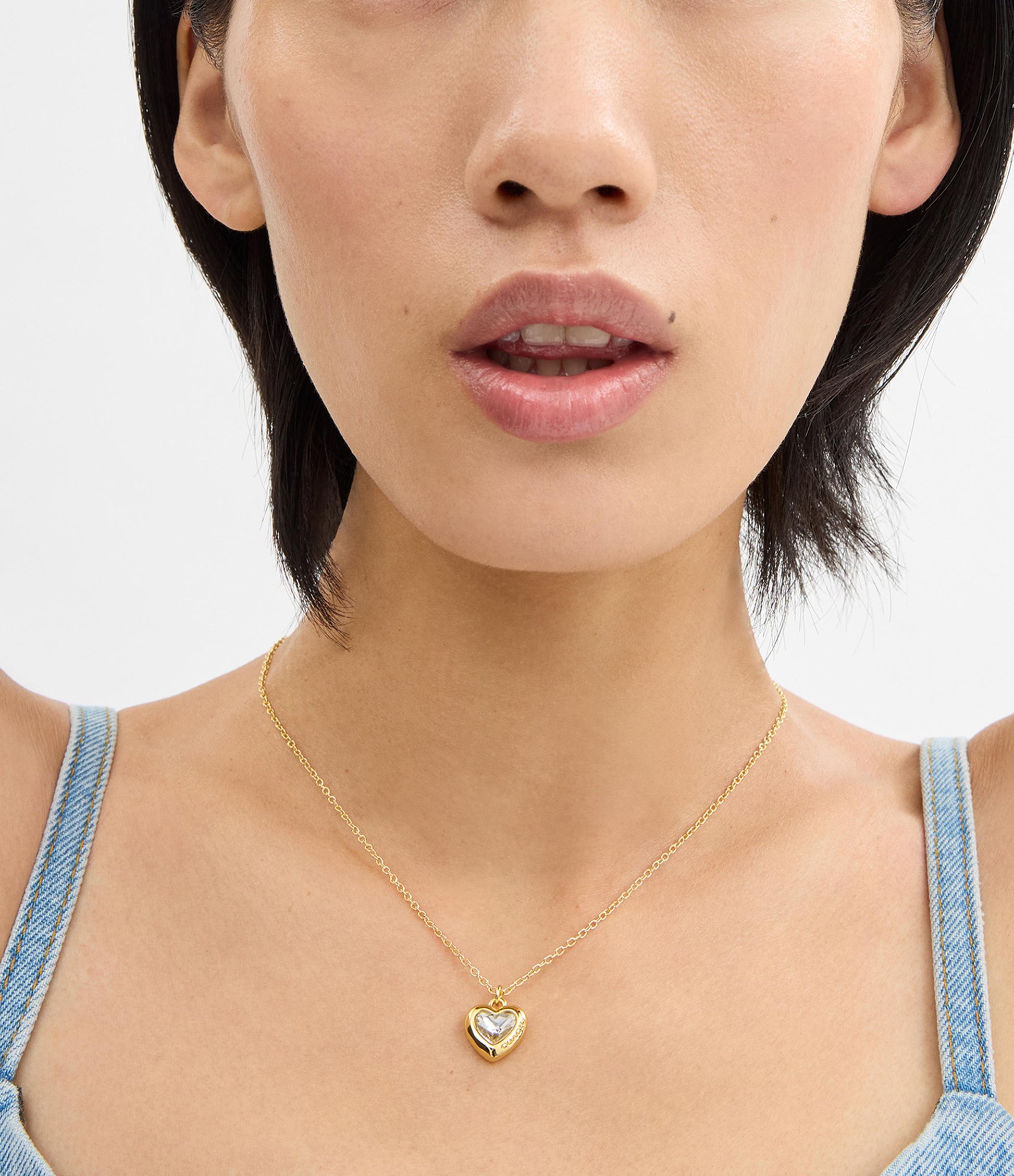 37422735GLD-Heart Pendant Necklace-Crystal