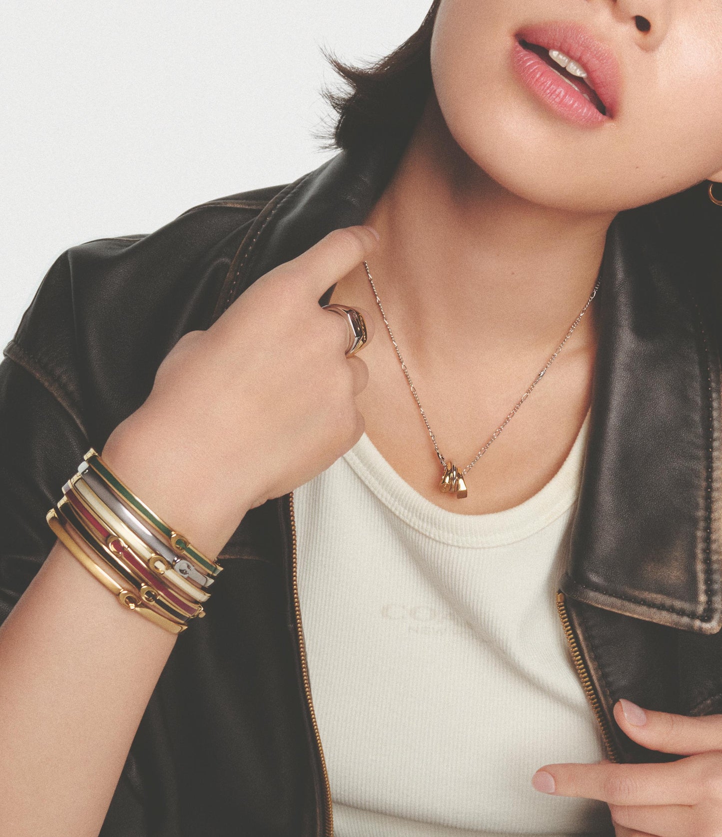 37553128GLD-Signature C Bangle Boxed Bracelet-Gold