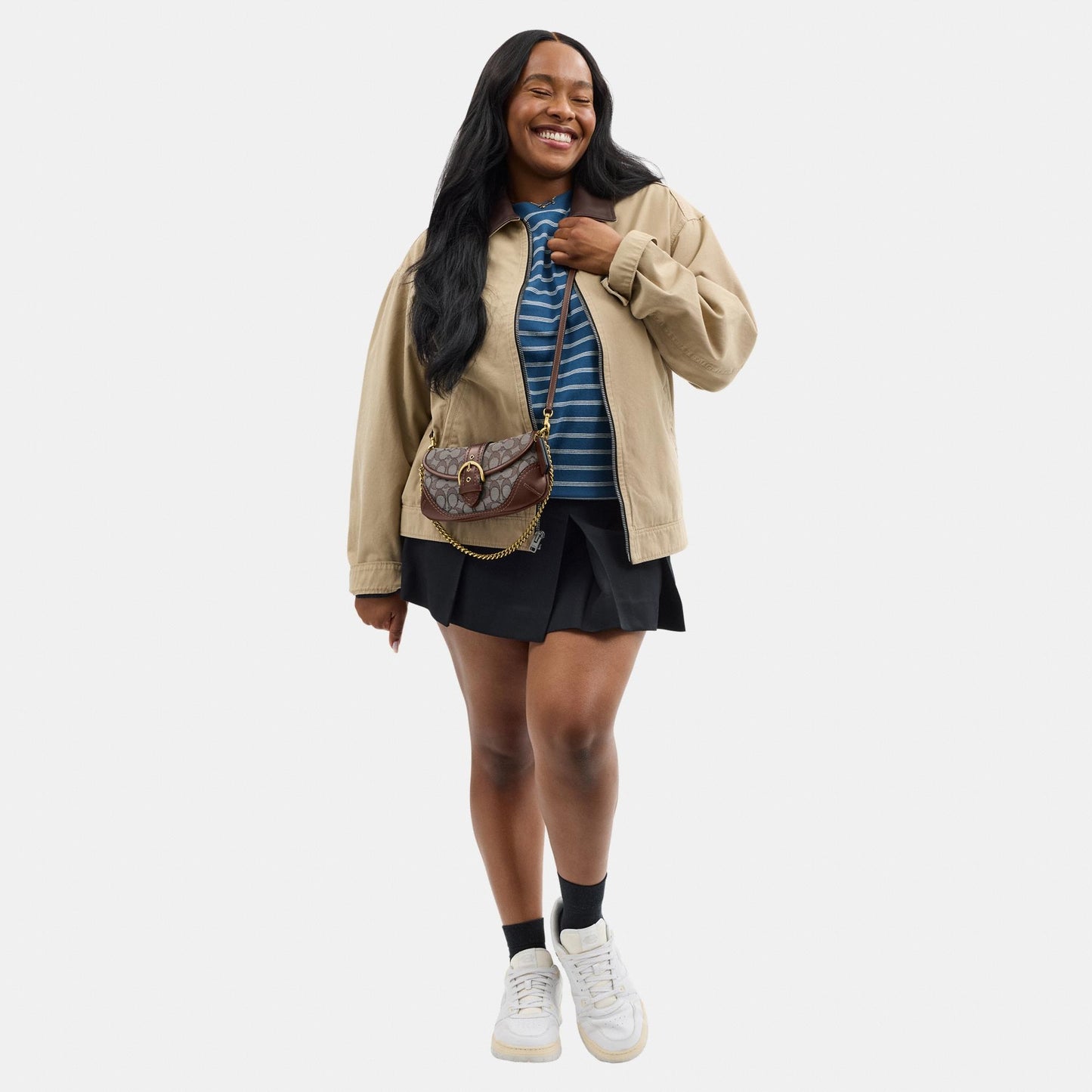 حقيبة "سوهو 25" من الجاكار بنقشة كوتش 