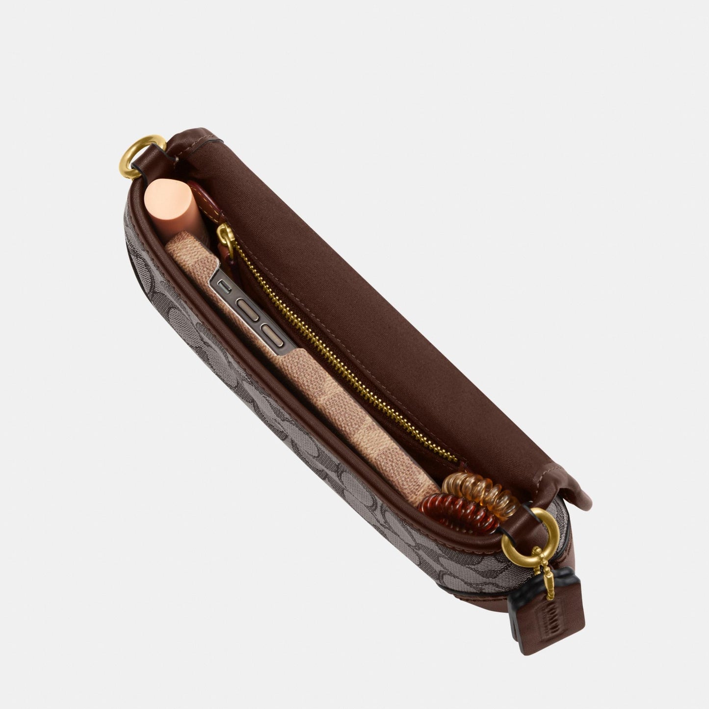 حقيبة "سوهو 25" من الجاكار بنقشة كوتش 