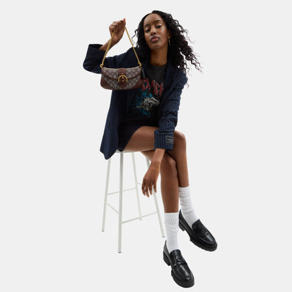 حقيبة "سوهو 25" من الجاكار بنقشة كوتش 