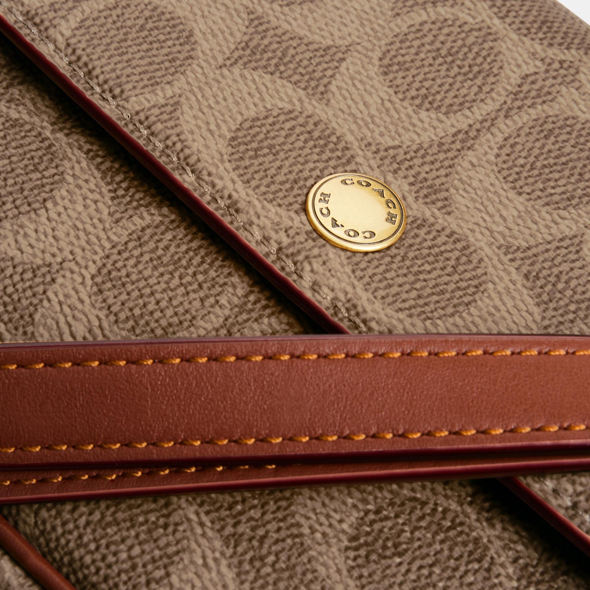 CAN91-Brook Flap Chain Bag in Signature Canvas-B4/Tan Caramel