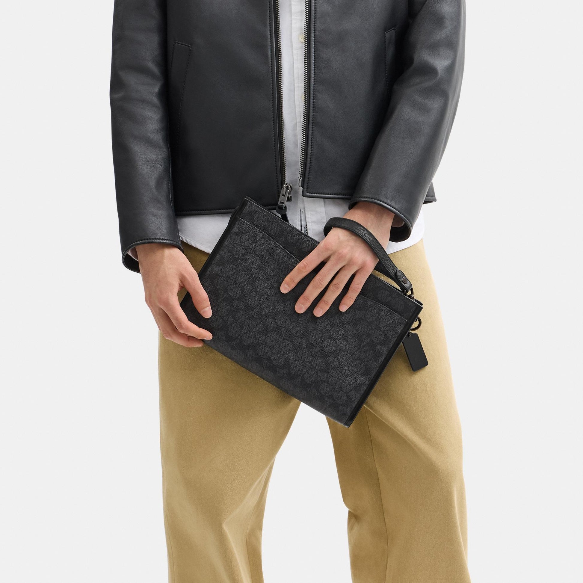 CBG27-Charter Pouch In Signature Canvas-Charcoal