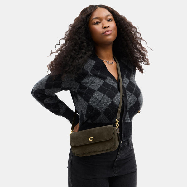 حقيبة "بروك" بطية إغلاق من الشامواه بسلسلة