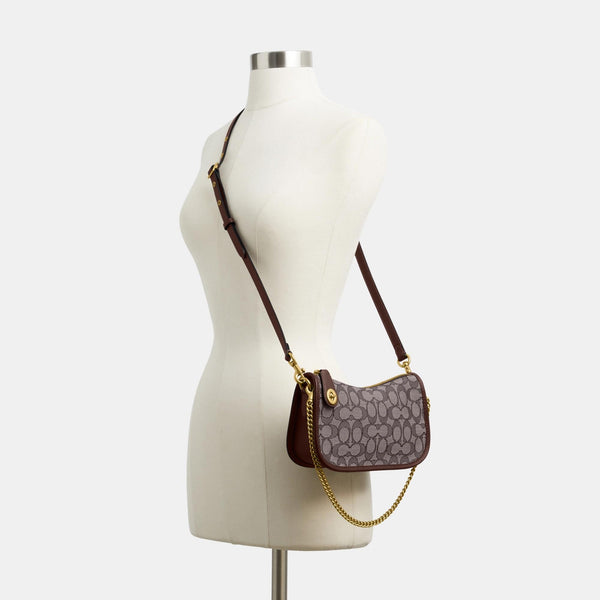 Swinger Bag In Signature Jacquard