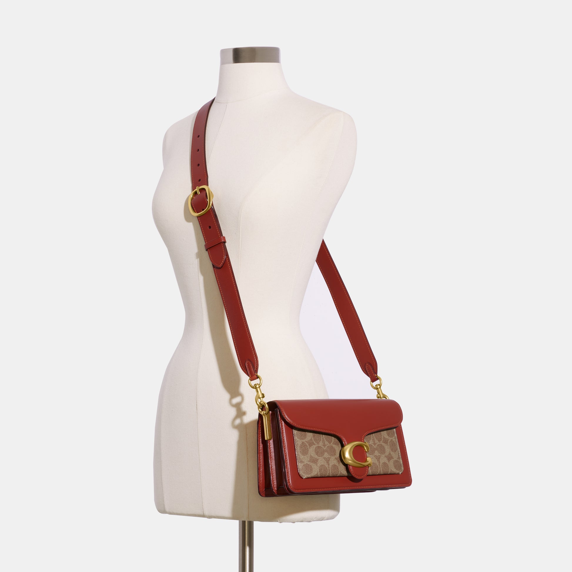 CI032-Tabby Shoulder Bag 26 in Signature Canvas-B4/Tan Rust
