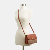 CV436-Cassie Crossbody Bag 19 In Signature Canvas-B4/Tan Caramel