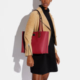 C0692-Willow Tote In Colorblock With Signature Canvas Interior-B4/Brick Red Multi