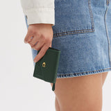 C2328-Wyn Small Wallet-B4/Amazon Green