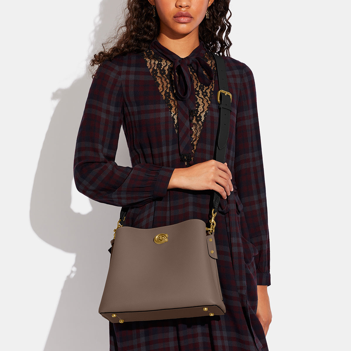 C2590-Willow Shoulder Bag In Colorblock-B4/Dark Stone
