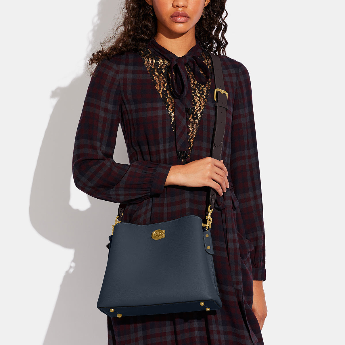 C2590-Willow Shoulder Bag In Colorblock-B4/Denim