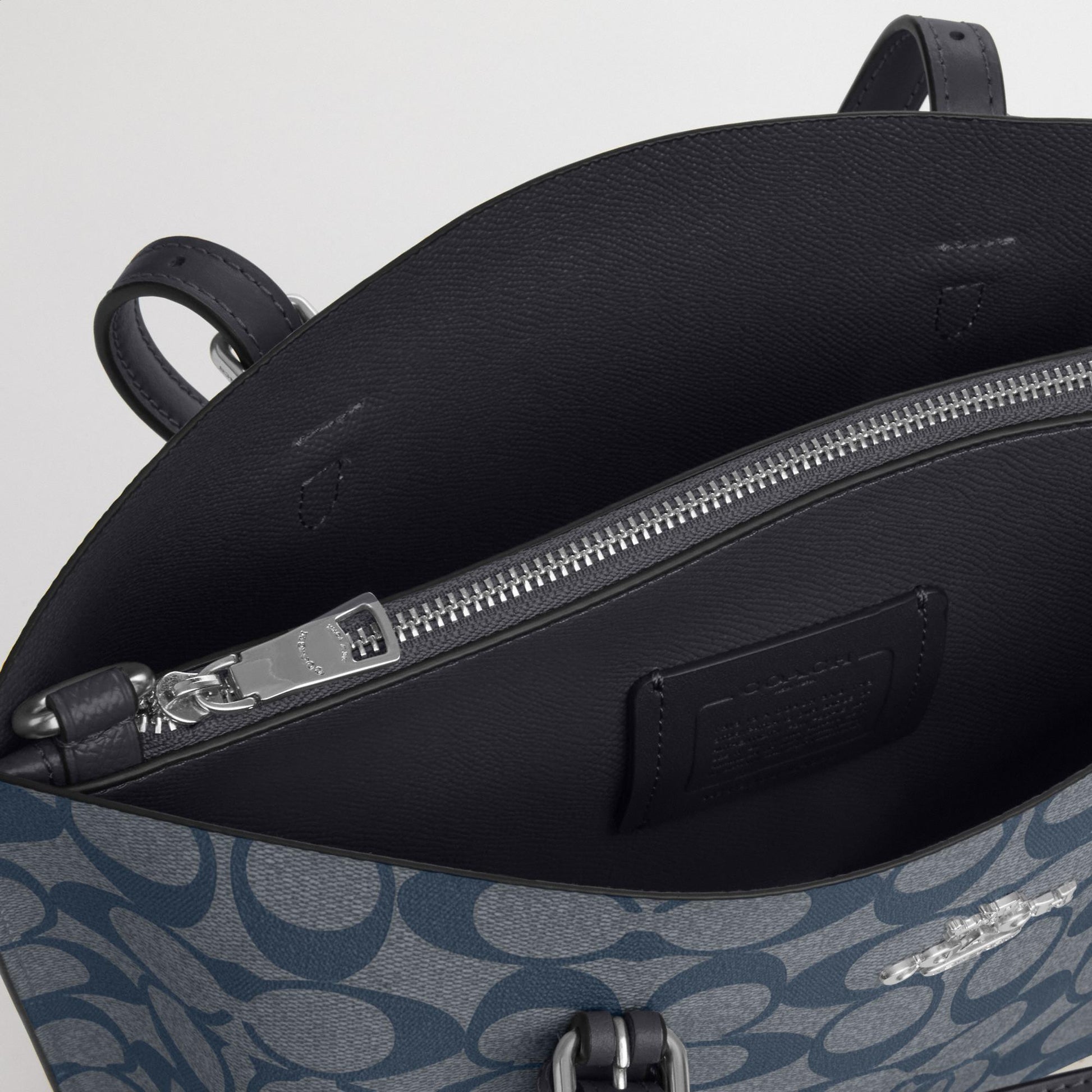 C4250-Mollie Tote 25 In Signature Canvas-Sv/Denim/Midnight Navy