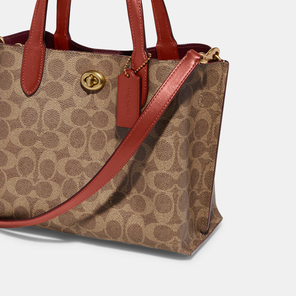 حقيبة "ويلو توت 24 Willow Tote" من القماش بنقشة ماركة كوتش