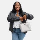 C8562-WILLOW TOTE BAG 24 IN SIGNATURE CANVAS-LH/White Chalk