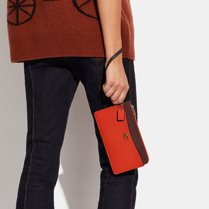 L-Zip Wristlet In Colorblock - COACH Saudi Arabia Official Site