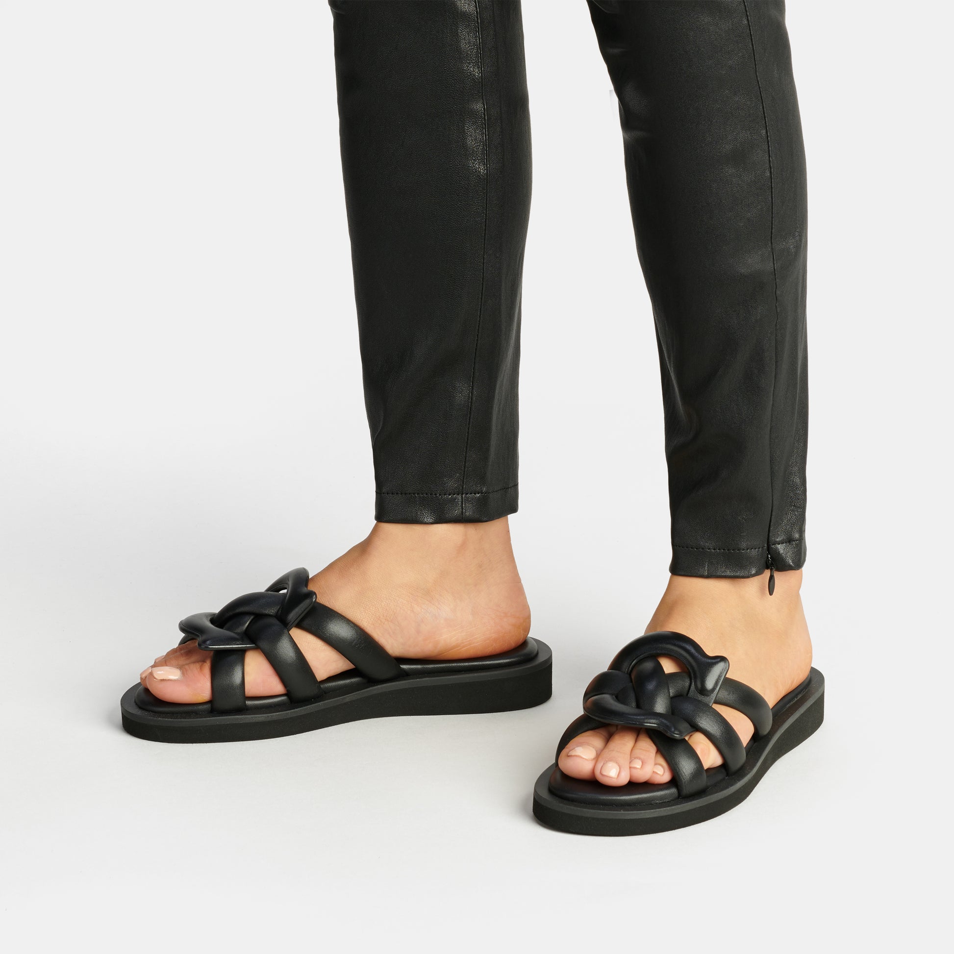 C8983-Georgie Sandal-Black