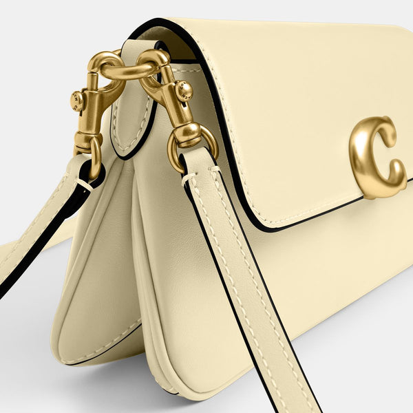 Jet Shoulder Bag