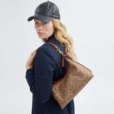 CAM23-JULIET SHOULDER BAG IN SIGNATURE CANVAS-B4/Tan Caramel