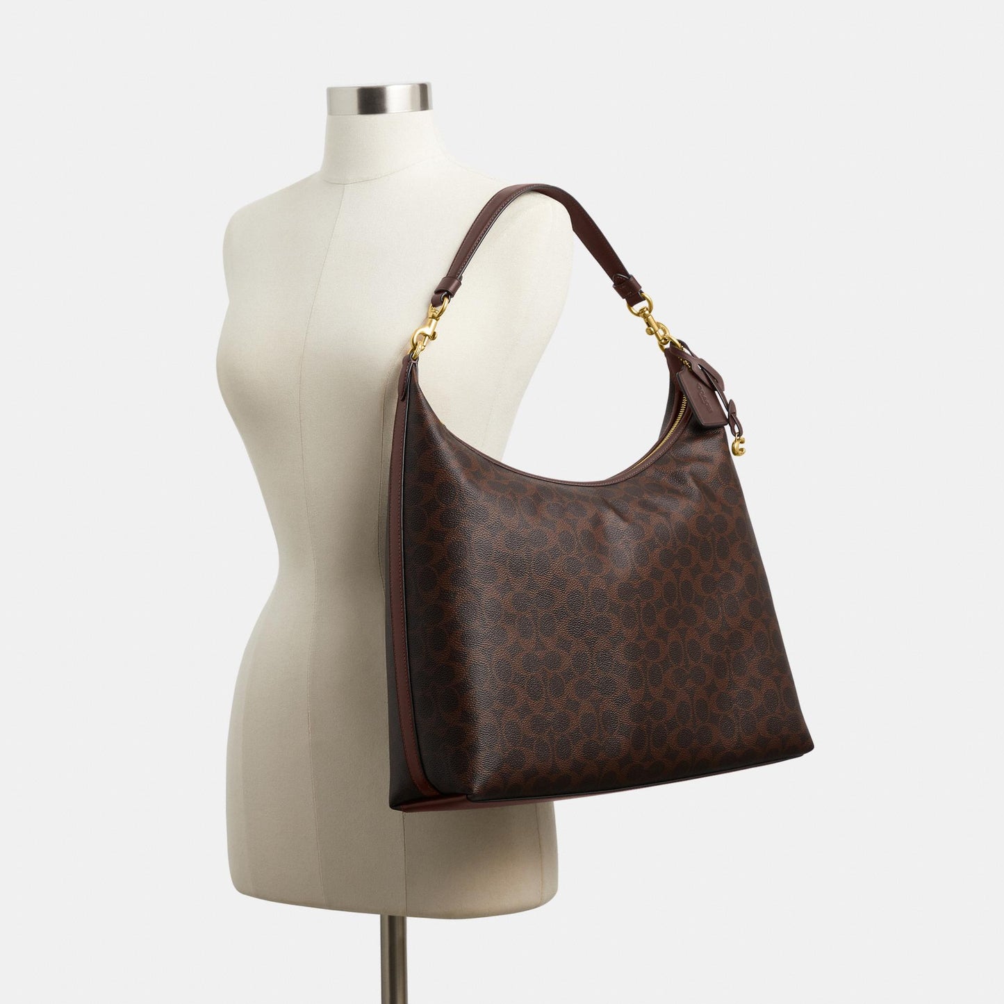 CAM28-Juliet Shoulder Bag 38 in Signature Canvas-B4/Maple Maple