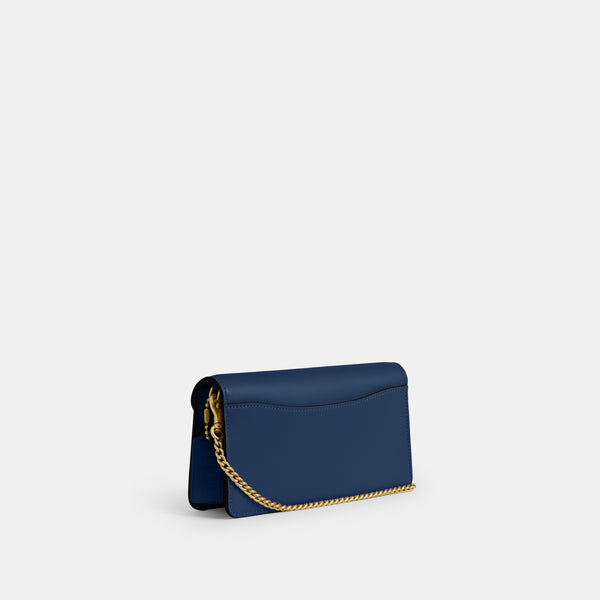Tabby Chain Clutch