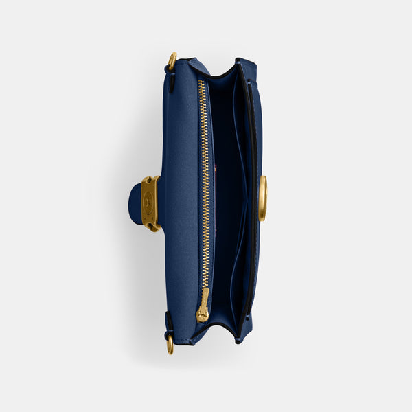 Tabby Chain Clutch
