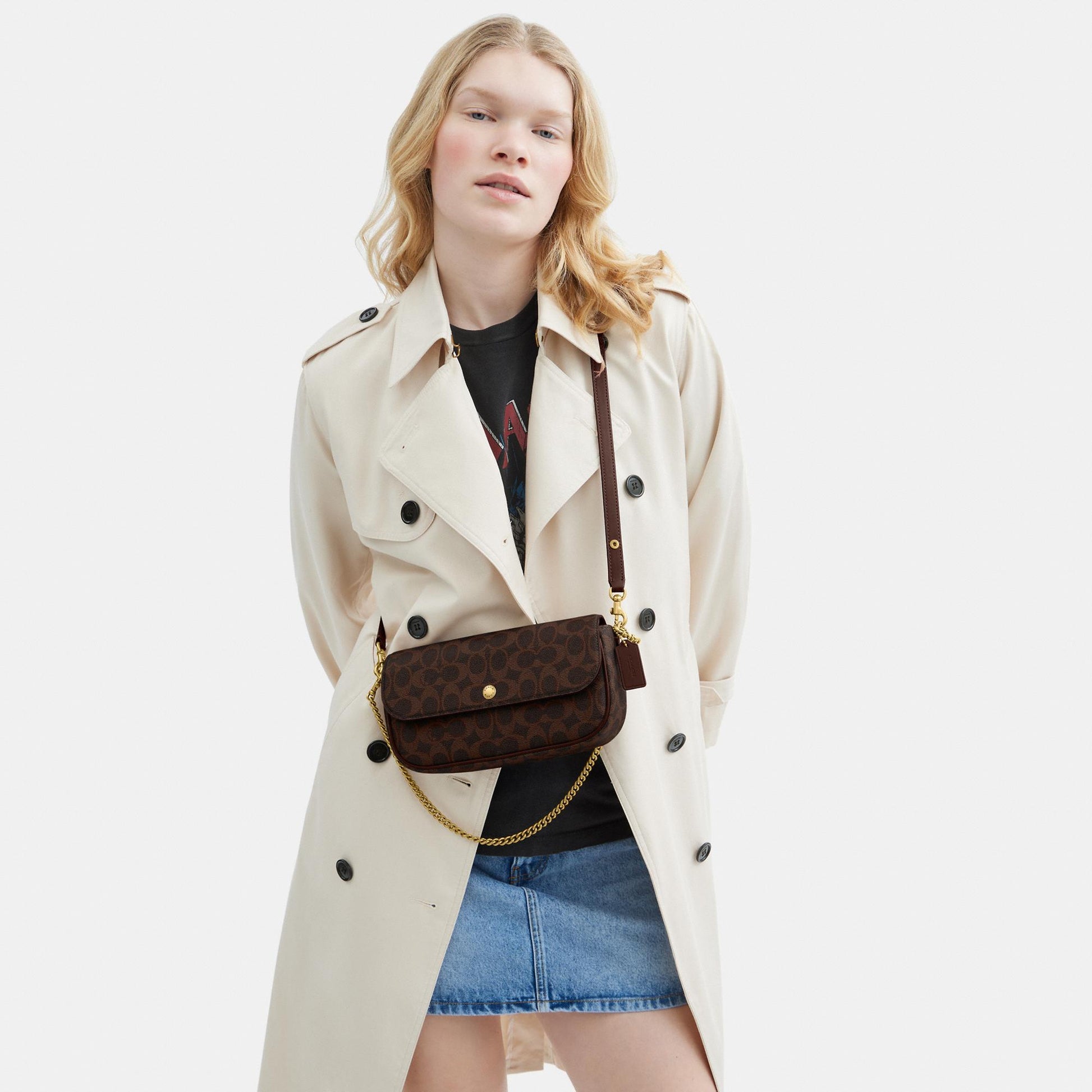 CAN91-Brook Flap Chain Bag in Signature Canvas-B4/Maple