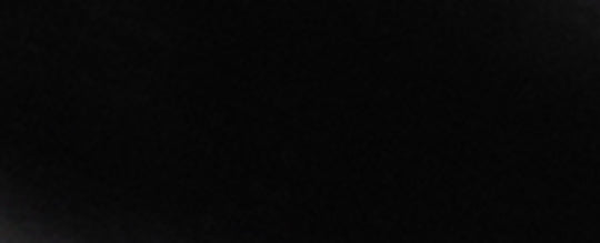 أسود