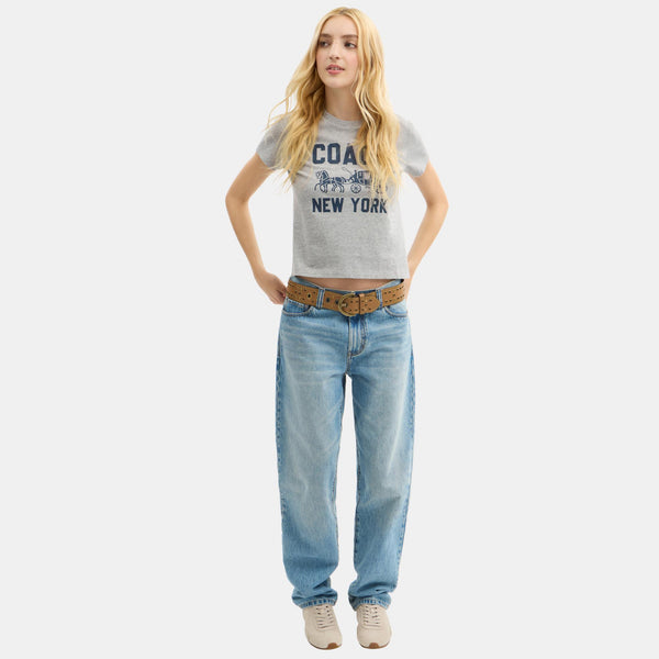 تي شيرت من القطن العضوي مزين بشعار الحصان والعربة