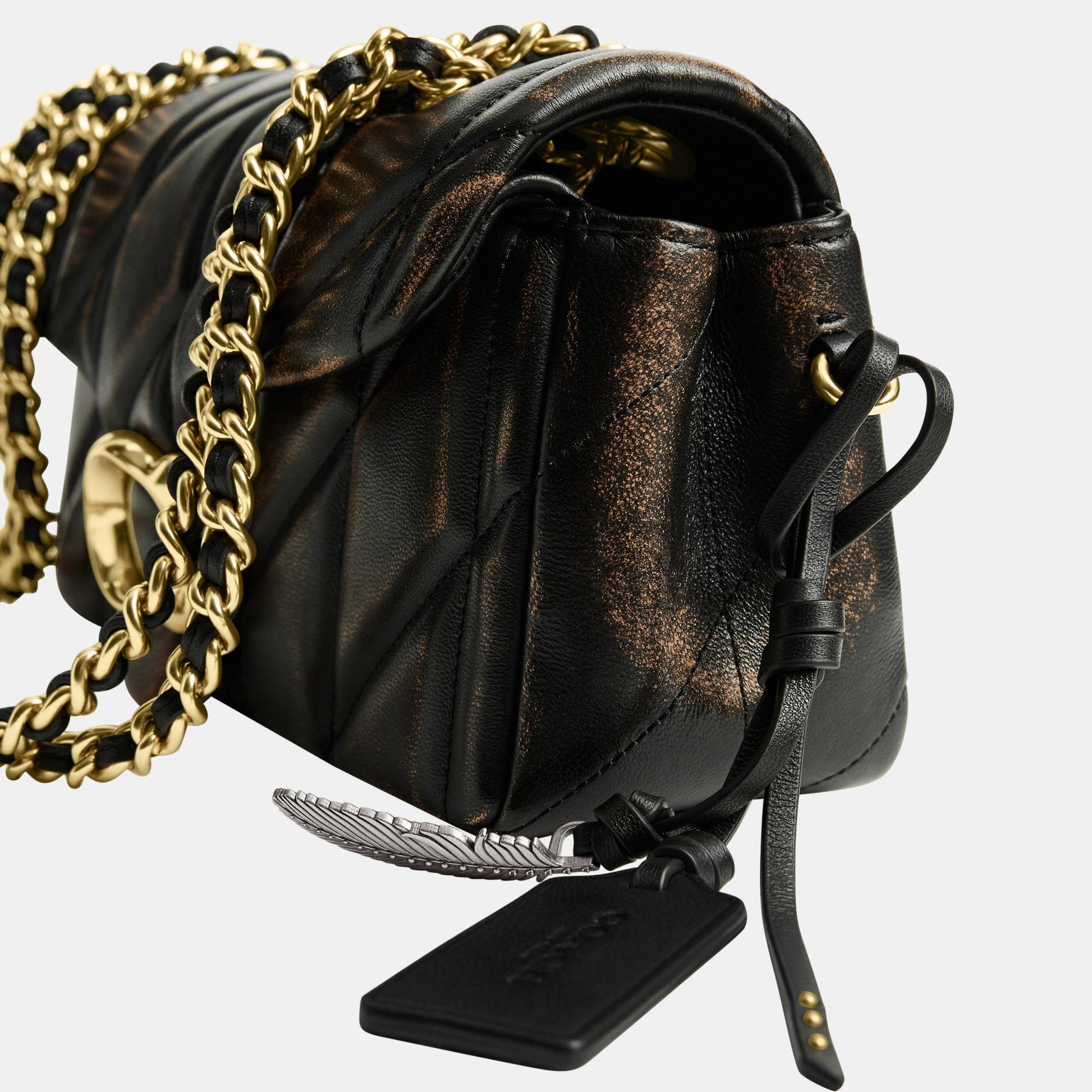 CBH33-Tabby Shoulder Bag 20 In Loved Leather With Quilting-Im/Black Brown