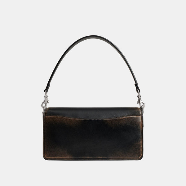 حقيبة كتف "تابي 26" مبطنة من الجلد المعتّق