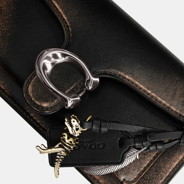 حقيبة كتف "تابي 20" من الجلد المعتّق