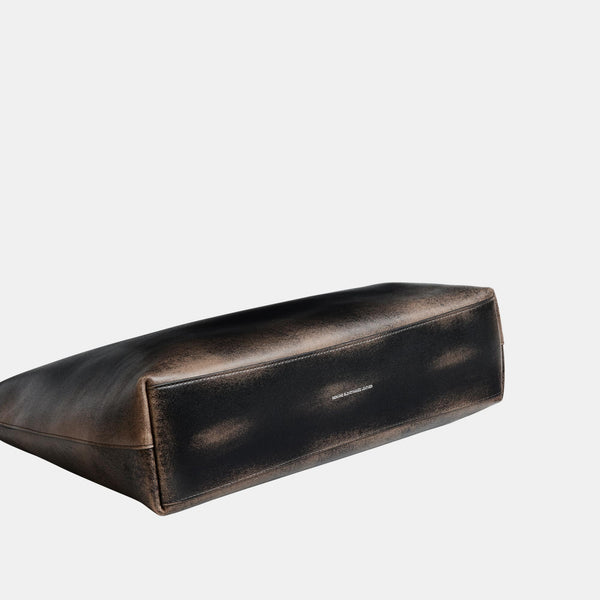 Brooklyn Shoulder Bag 39 In Loved Leather