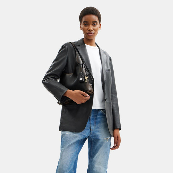 حقيبة كتف "بروكلين 28" من الجلد المعتّق