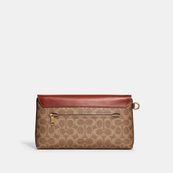 Wyn Clutch In Colorblock Signature Canvas