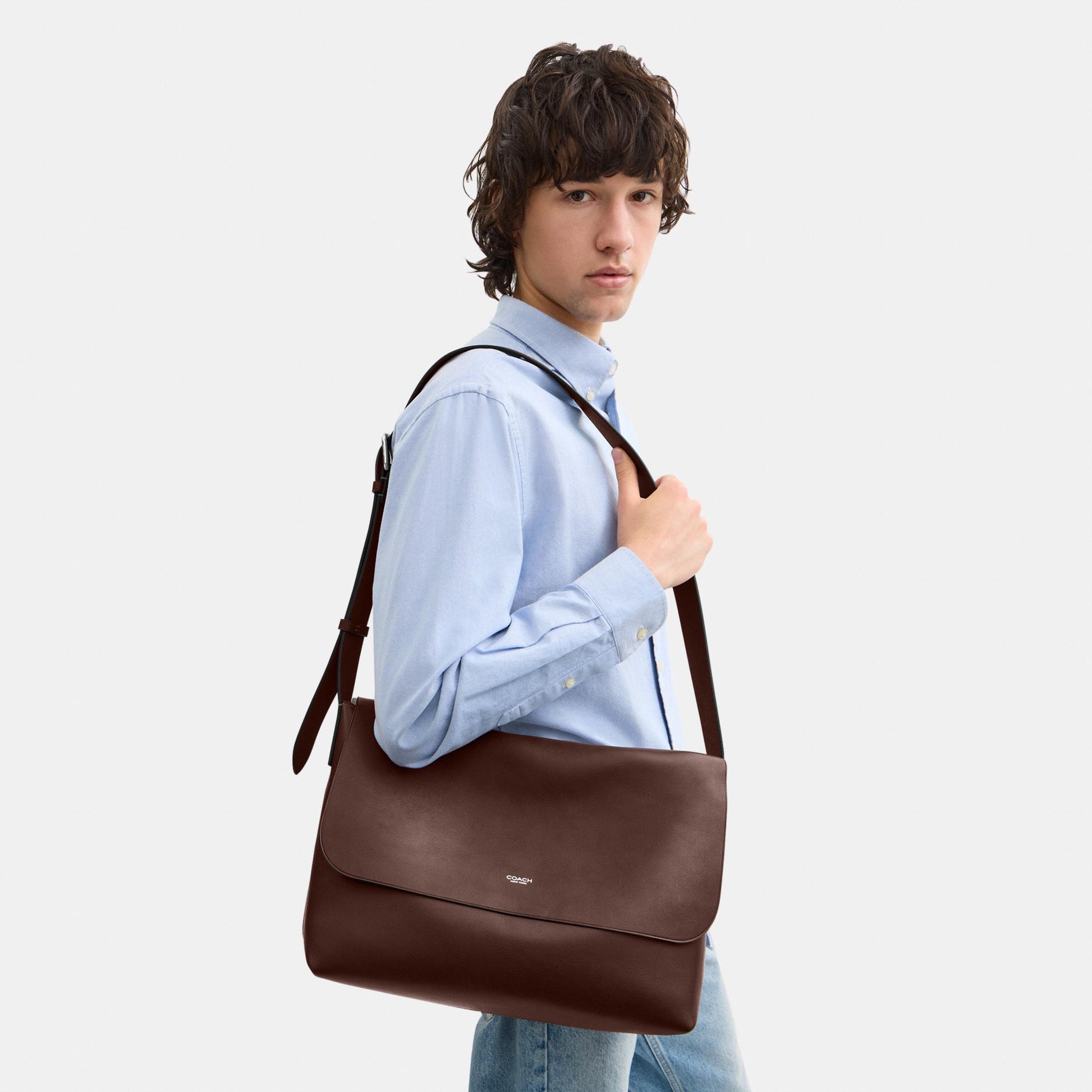 CCB58-Ludlow Messenger Bag-Maple