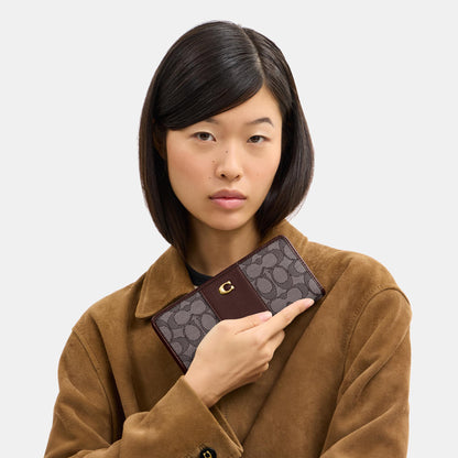 CCC98-Essential Slim Wallet in Signature Jacquard-B4/Oak Maple