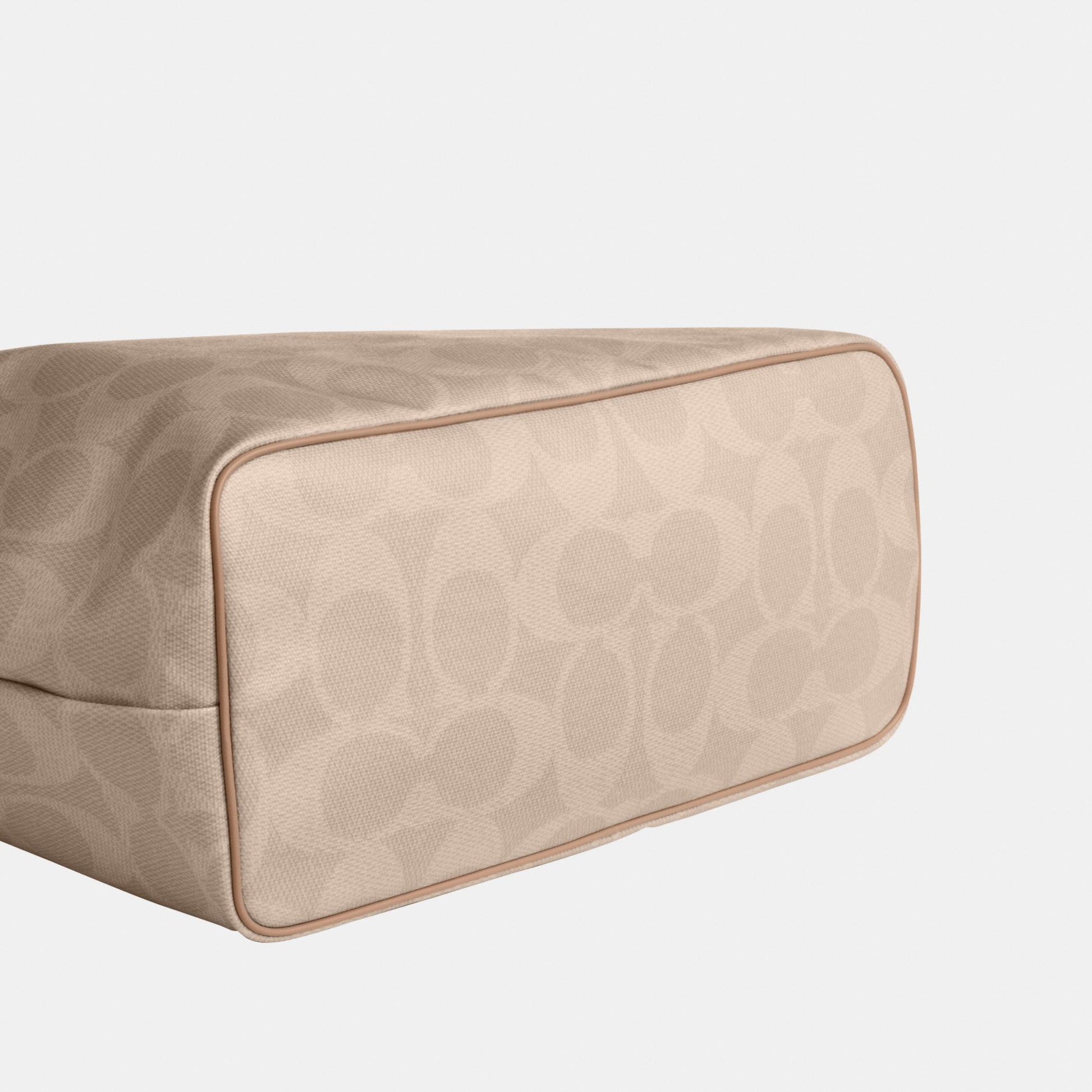 CCD66-Large City Tote Bag in Maxi Signature Canvas-Sv/Sand/Taupe